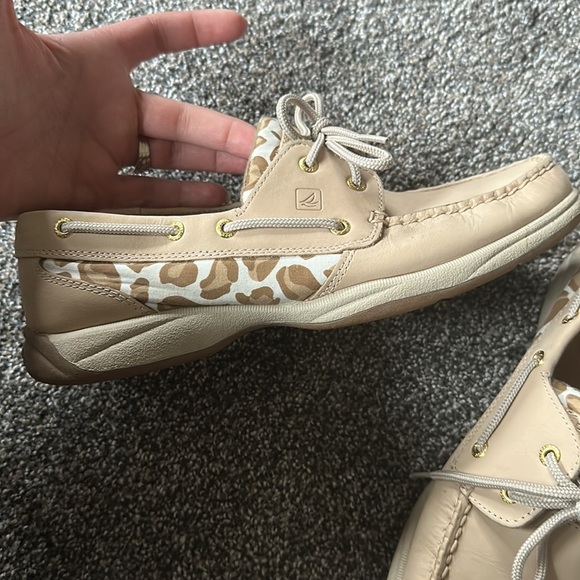 Leopard print Sperry Shoes-New Condition - Picture 2 of 5